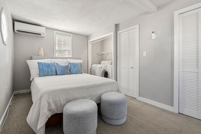 Building Photo - 22 Sherman Ave