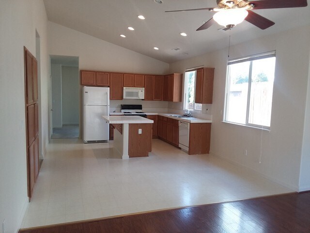 Foto del edificio - Three Bed, Two Bath Home in Sparks....