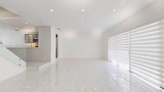 Foto del edificio - 8212 NW 8th Pl