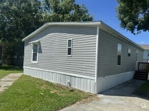 Building Photo - 9713 Polak Dr