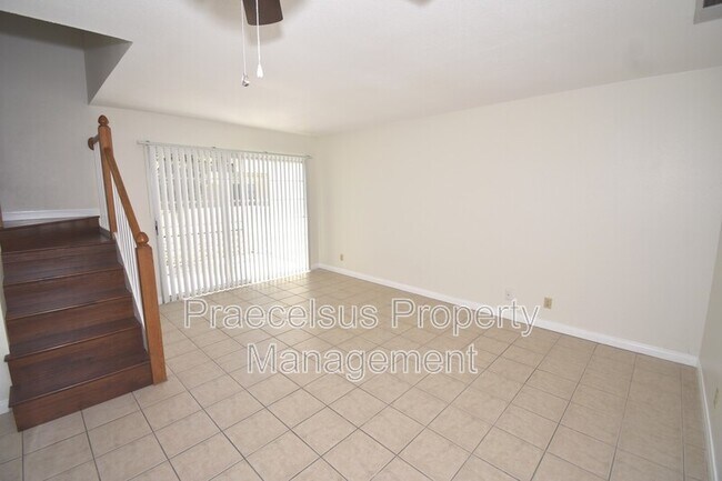 Foto del edificio - 780 Eastshore Terrace