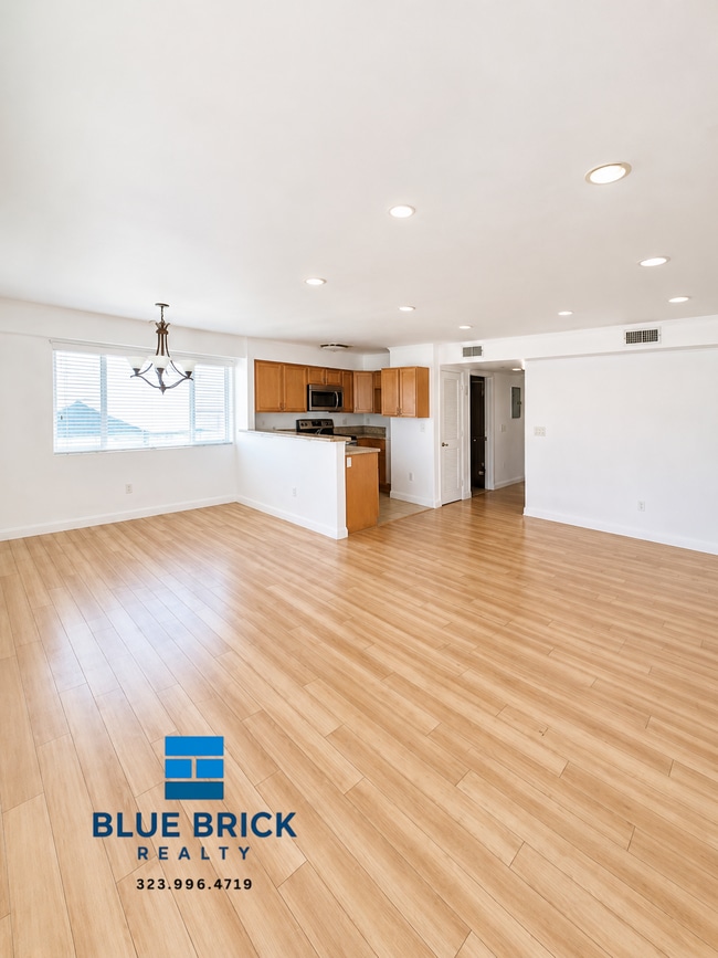 Building Photo - 13623 Sherman Way