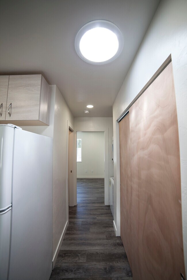 Pasillo - 312 S Ute Ave