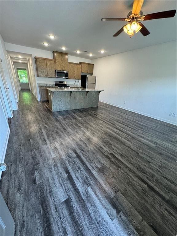 Foto del edificio - 321 Westbrook Ct