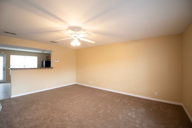 Building Photo - 1027 Sitting Bull Crossing