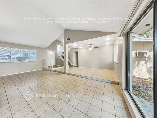 Foto del edificio - 951 Waverly Dr