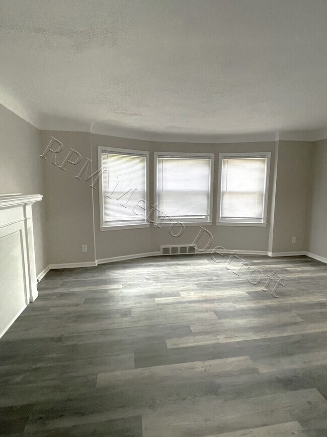 Foto del edificio - 17190 Sunderland Rd