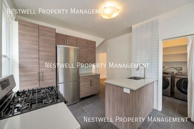 Foto del edificio - 873 E 300 S