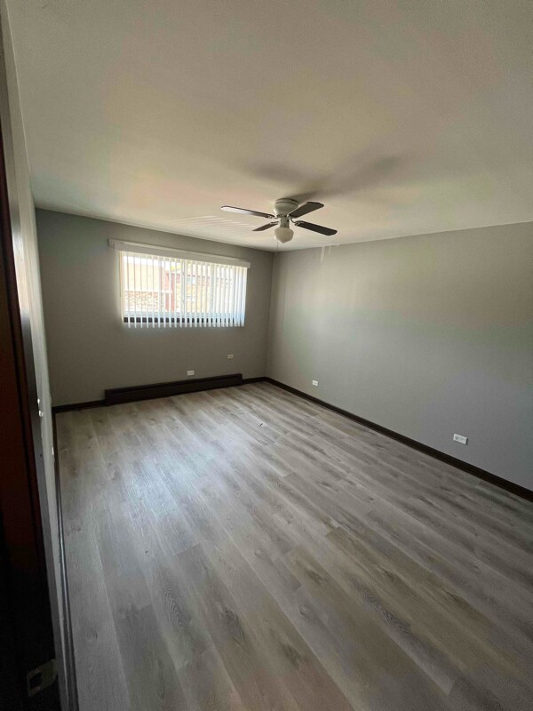 Foto del edificio - 643 Jeffery Ave