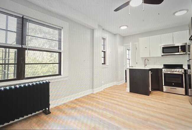 Building Photo - 6030 N Winthrop Ave