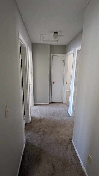 Foto del edificio - 901 Olmstead Dr