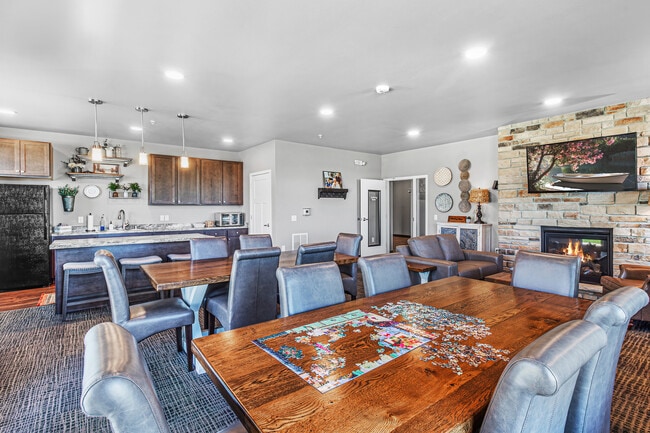 Foto del edificio - Whistling Ridge Senior Apartments