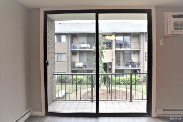 Foto del edificio - 466 Liberty St