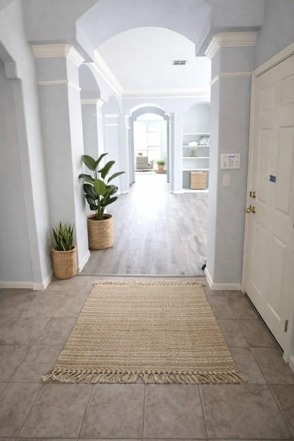 Building Photo - 3845 Harvey Penick Dr