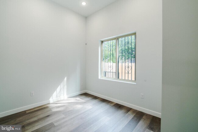 Foto del edificio - 2411 N 7th St