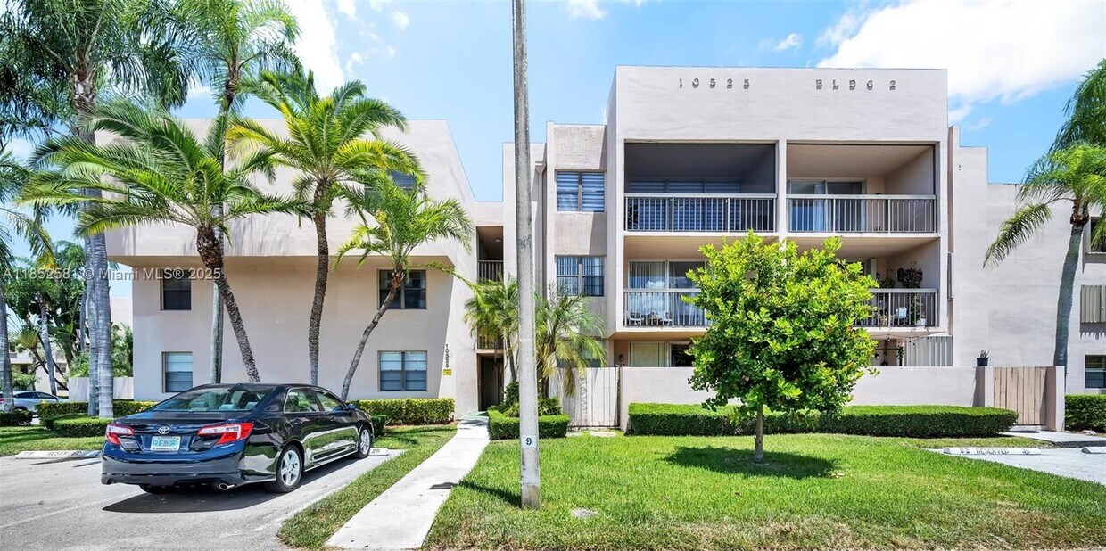 Foto principal - 10525 SW 112th Ave