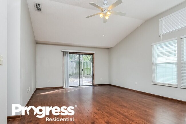 Building Photo - 10110 Allenwood Dr
