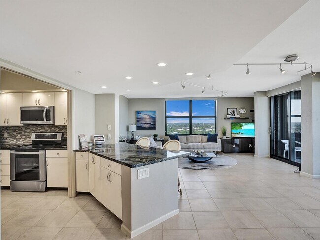 Building Photo - 4748 S Ocean Blvd