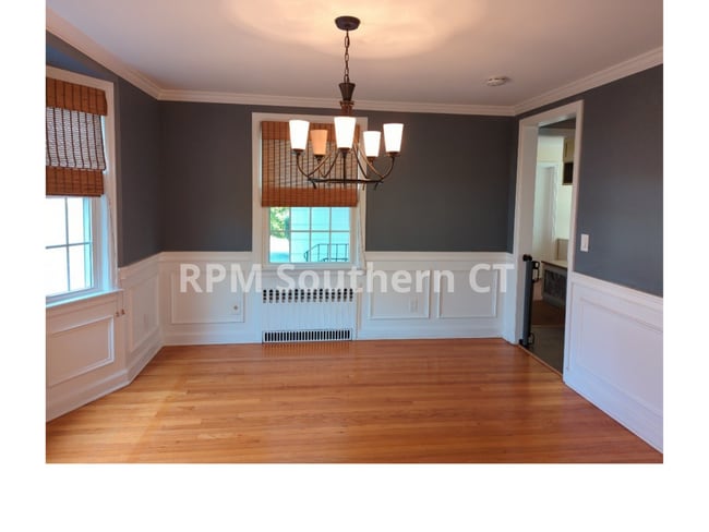 Building Photo - 28 Deerfield Dr