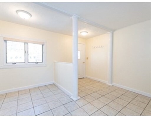 Building Photo - 85 Colburn St