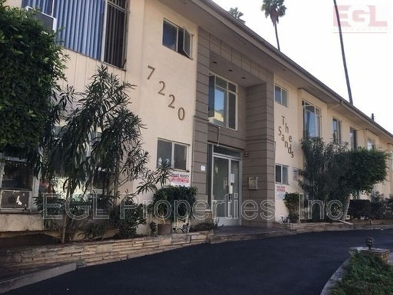 Foto principal - 7220 Hollywood Blvd