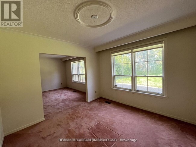 Building Photo - 131 Bannatyne Dr