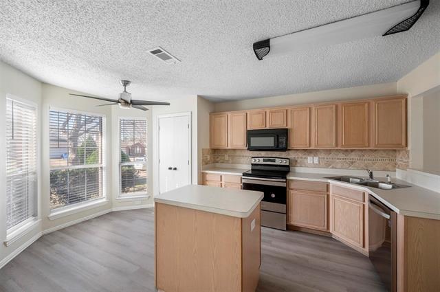 Building Photo - 4913 Mountain Ridge Ln