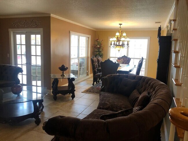 Foto del edificio - 6412 Windwood Ct