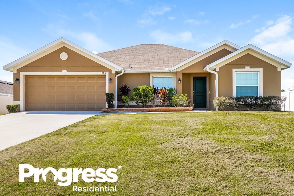 900 Chestnut Dr, Fruitland Park, FL 34731 House Rental in Fruitland