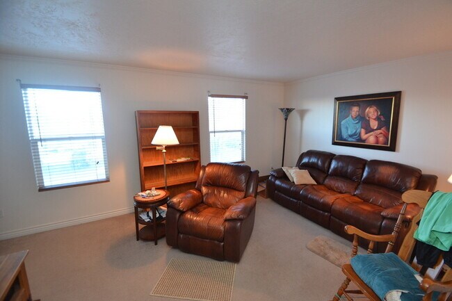 Foto del edificio - 448 Braidhill Dr