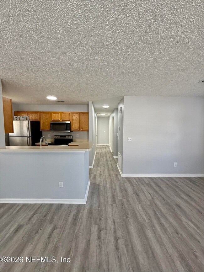 Foto del edificio - 3674 Honeydew Ln