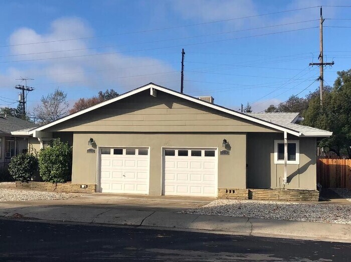 Primary Photo - Beautiful Duplex in Rockin, CA!
