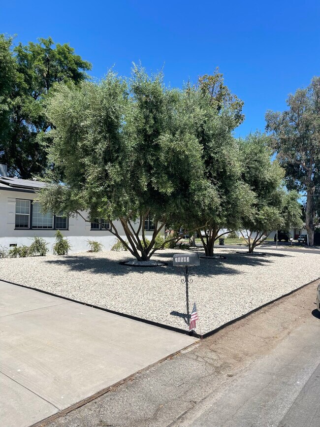 Building Photo - 19503 Cantara St