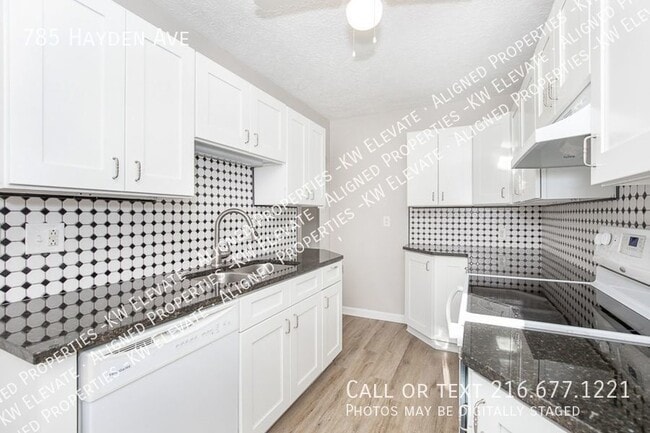 Building Photo - 785 Hayden Ave