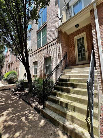 Building Photo - 5808 La Vista Dr