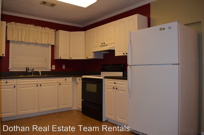 Building Photo - 3 br, 2 bath House - 411 Dolphin Dr