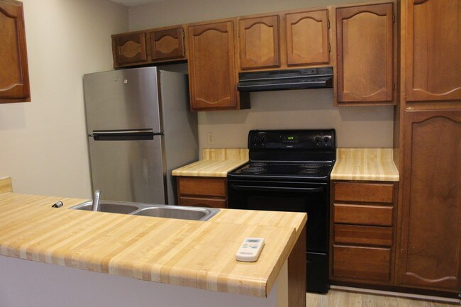 Foto del edificio - 1020 W McNeese St