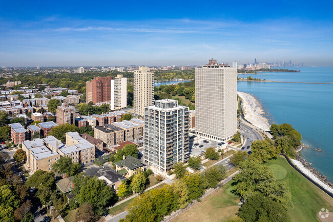 Aerial Photo - Lakefront Place