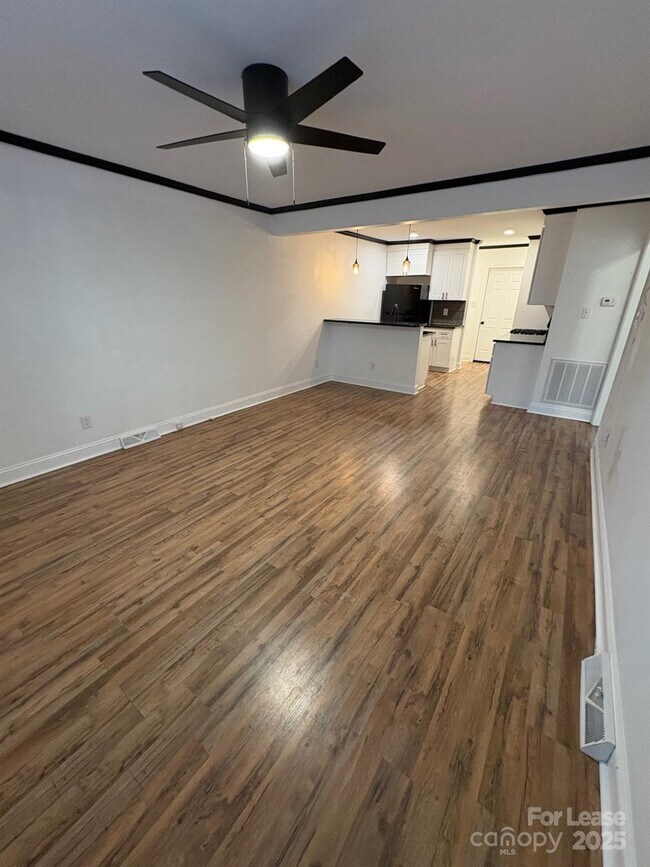 Foto del edificio - 19716 Smith Cir