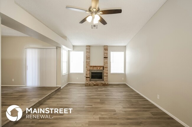 Building Photo - 4836 Nestled Grove Dr