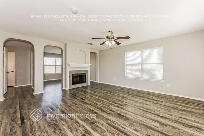 Building Photo - 621 Aqua Dr