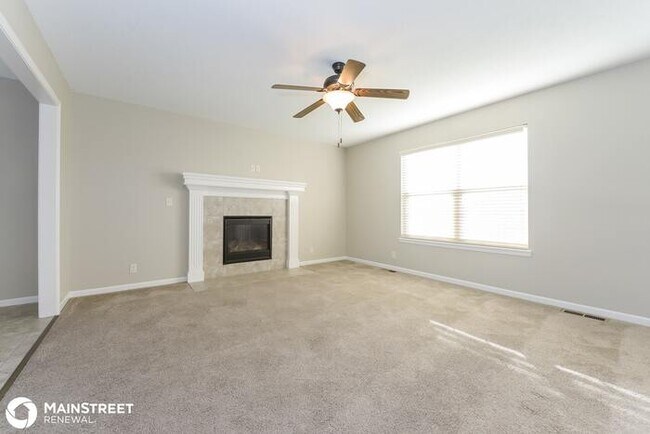 Foto del edificio - 311 Golfview Dr, Pleasant Hill, MO 64080