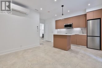 Building Photo - 266 Indian Grove