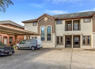 Building Photo - 1303 W Fig Ave