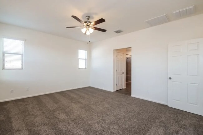 Building Photo - 1735 W Lacewood Pl