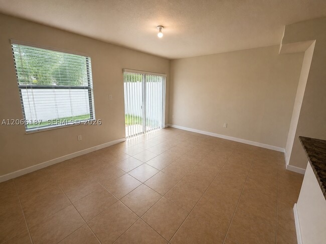 Foto del edificio - 3514 W 88th St