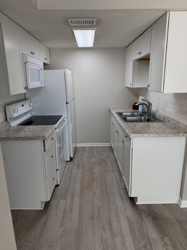 Foto del edificio - 1702 Recker Hwy