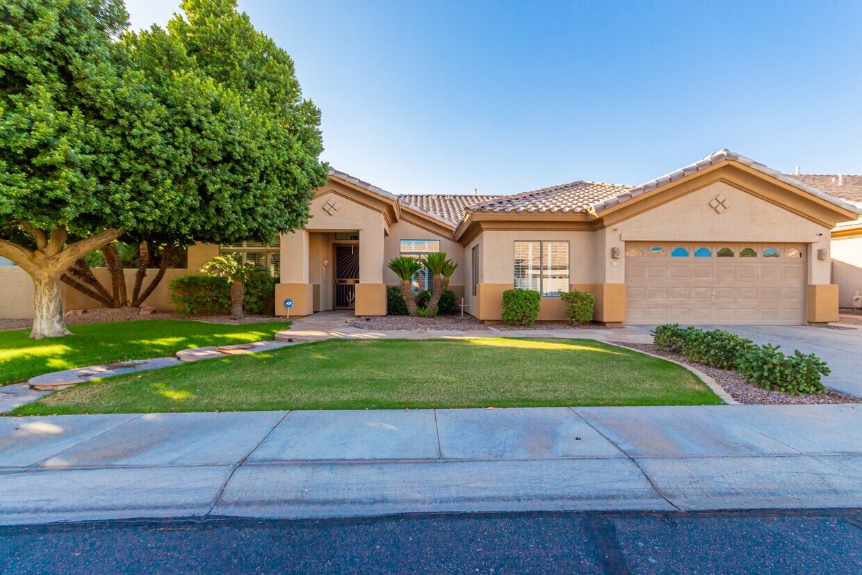 Foto principal - 3682 S Rosemary Dr