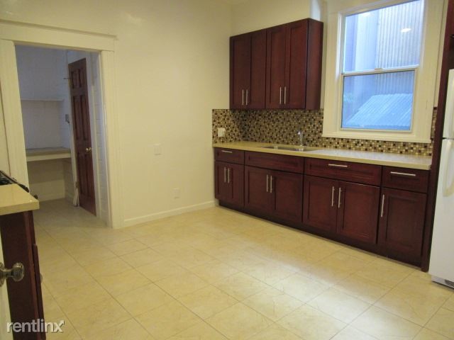 Building Photo - 1 br, 1 bath Apartment - 370 Green Street