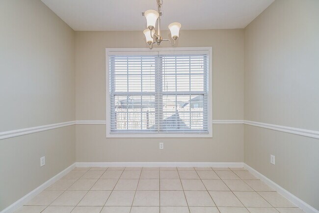 Building Photo - 106 Blythe Ct